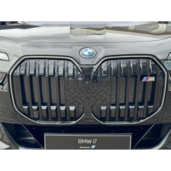 BMW i7 - M70e 105.7kWh Saloon 4dr Electric Auto xDrive (659 ps)