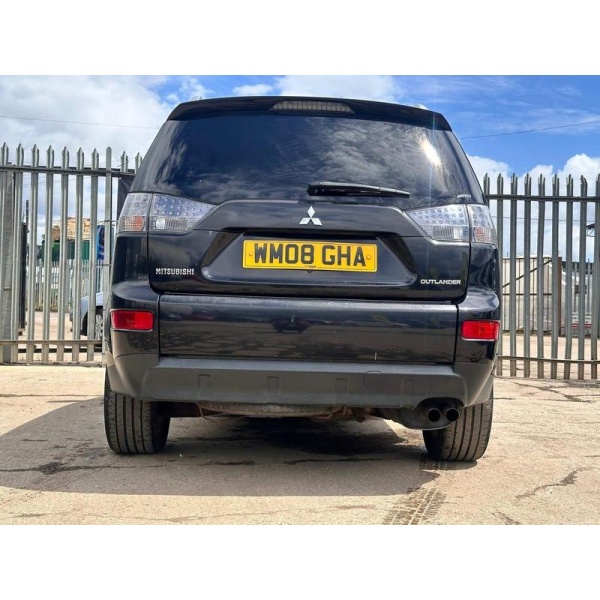 Mitsubishi Outlander - 2.0 DI-DC Warrior 4WD Euro 4 5dr