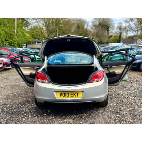 Vauxhall Insignia - 1.8i 16v Exclusiv Euro 5 4dr