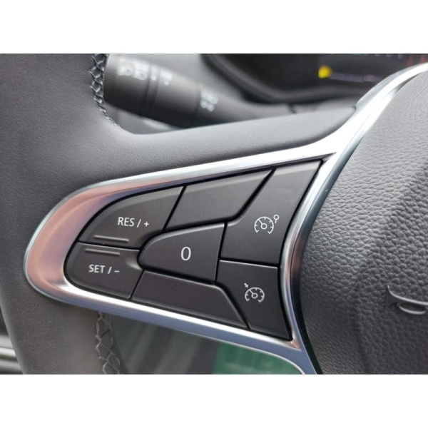 Renault Clio - 1.0 TCe evolution Euro 6 (s/s) 5dr