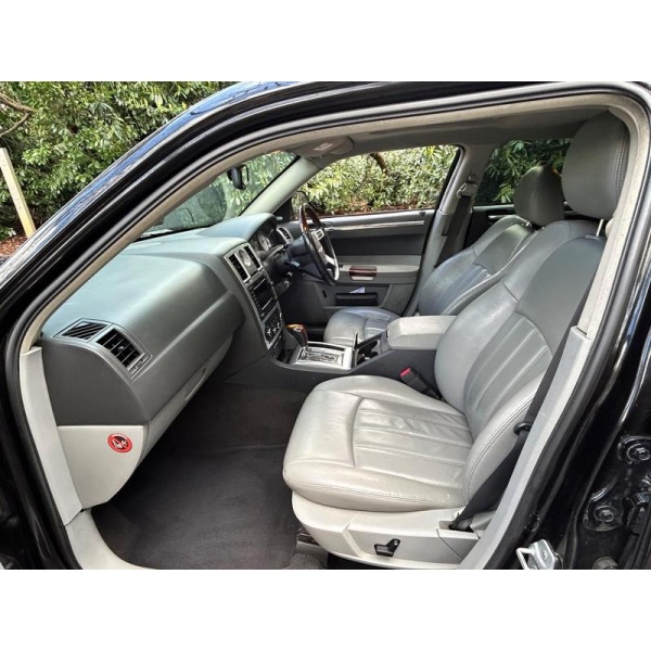 Chrysler 300C - 3.0 CRD V6 4dr