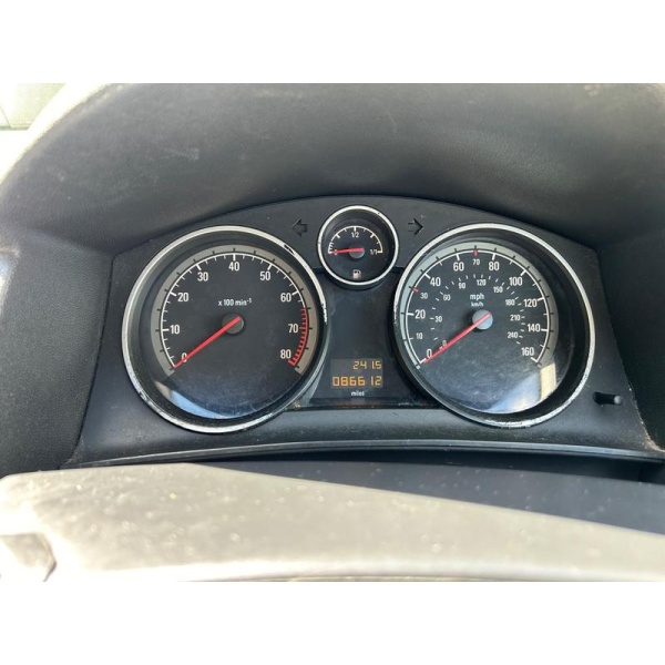 Vauxhall Astra - 1.6i 16v Design 5dr