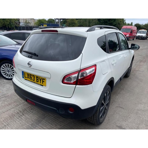 Nissan Qashqai - 1.6 360 CVT 2WD Euro 5 5dr
