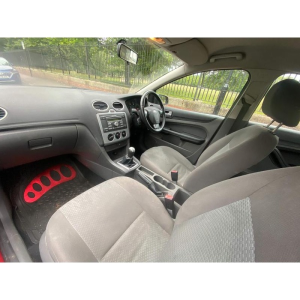 Ford Focus - 1.6 Sport 5dr