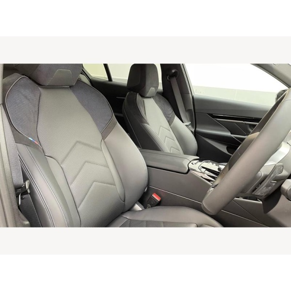 BMW 5 Series Saloon - BMW 520i M Sport 2.0 4dr