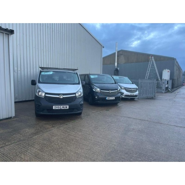 Nissan Navara - 2.5 dCi Acenta 4dr