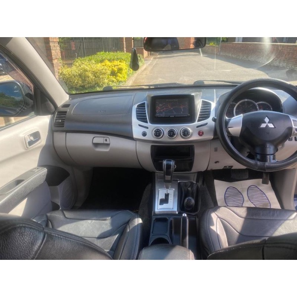 Mitsubishi L200 - 2.5 DI-D Barbarian Auto 4WD Euro 4 4dr (LB)