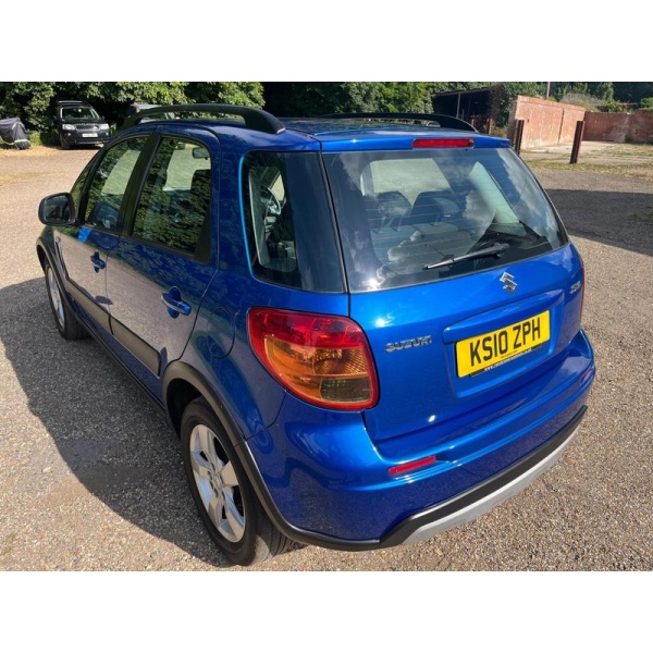 Suzuki SX4 - 1.6 SZ4 SUV 5dr Petrol Manual Euro 5 (120 ps)
