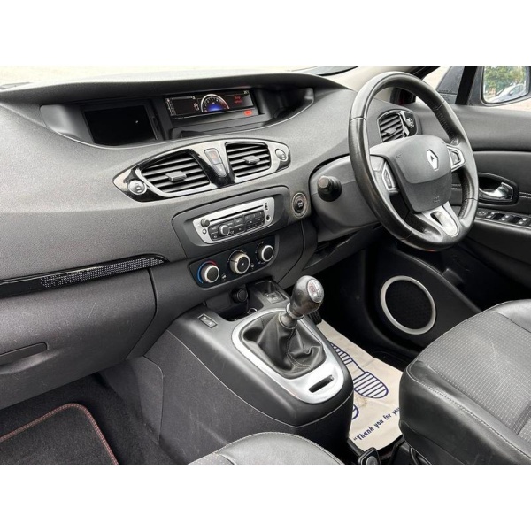 Renault Scenic - 1.5 dCi Dynamique TomTom Euro 5 (s/s) 5dr