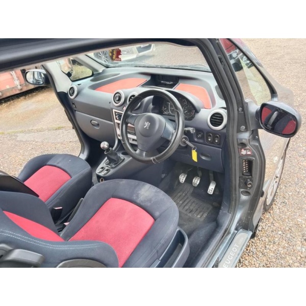Peugeot 1007 - 1.4 HDi Sport 3dr