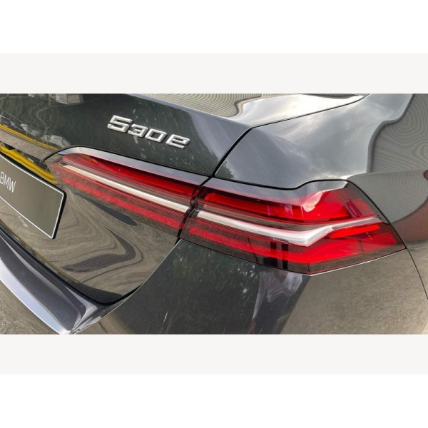 BMW 5 Series - 2.0 530e 22.1kWh M Sport Steptronic Euro 6 (s/s) 4dr