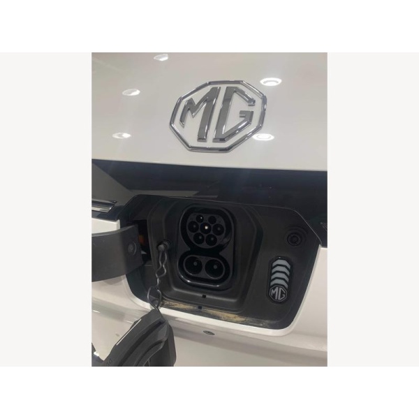 MG MG5 - 61.1kWh SE Estate 5dr Electric Auto (156 ps)