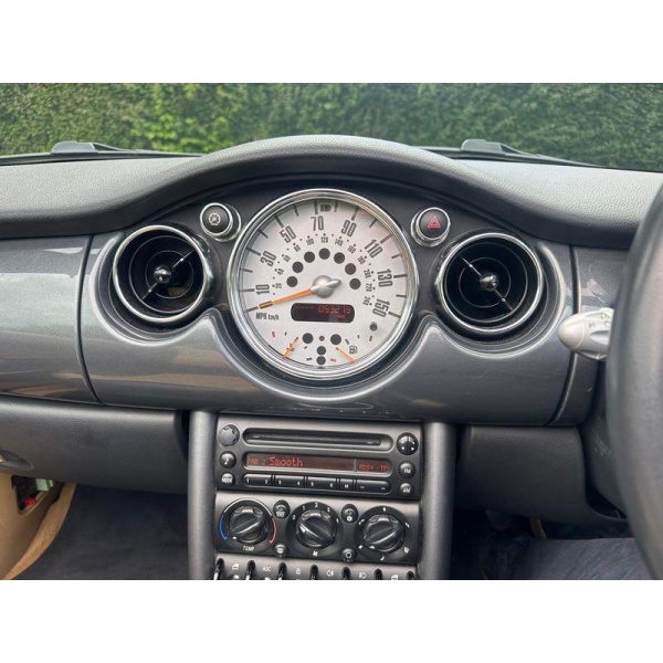 MINI Convertible - 1.6 One Convertible 2dr Petrol Manual Euro 3 (90 ps)