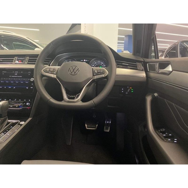 Volkswagen Passat - 1.5 Tsi Evo R-Line 5Dr Dsg