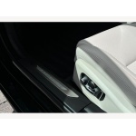 Jaguar XF - 2.0 D200 R-Dynamic HSE Black 4dr Auto