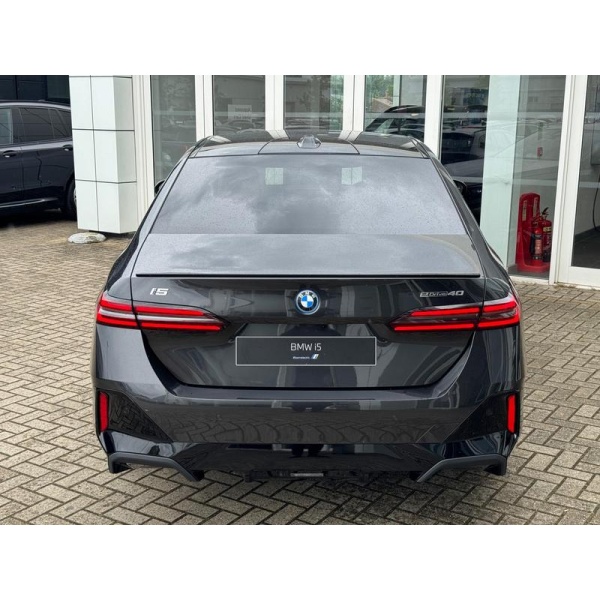 BMW i5 - 40 83.9kWh M Sport Pro Auto eDrive 4dr (11kW Charger)