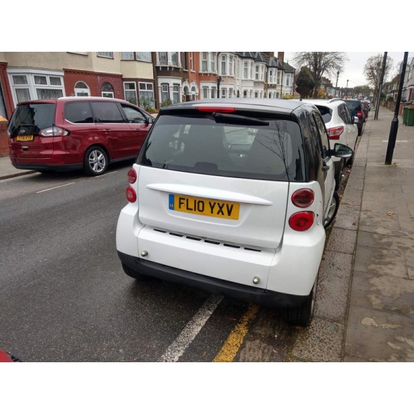 Smart Fortwo - 1.0 MHD Pulse Coupe 2dr Petrol SoftTouch Euro 5 (s/s) (71 bhp)
