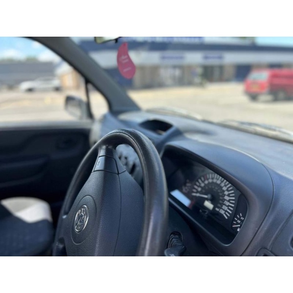 Vauxhall Agila - 1.0i 12v Expression 5dr