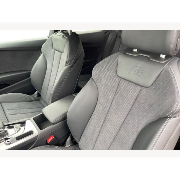 Audi A5 Coupe - AUDI A5 Coupe S line 40 TFSI 204 PS S tronic 2.0 2dr