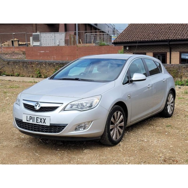 Vauxhall Astra - 1.4T 16v Elite Euro 5 5dr