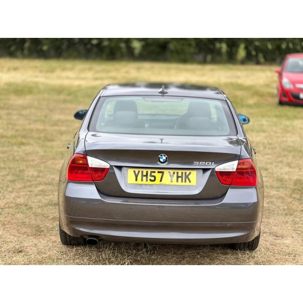 BMW 3 Series - 2.0 320i SE Euro 4 4dr