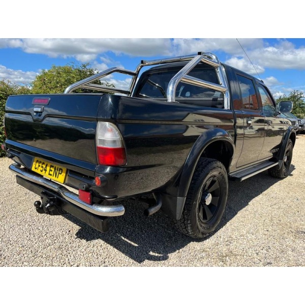 Mitsubishi L200 - 2.5 TD Warrior Pickup 4dr Diesel Manual (113 bhp)