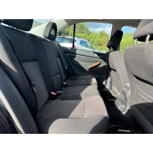 Volkswagen Bora - 2.3 V5 4dr