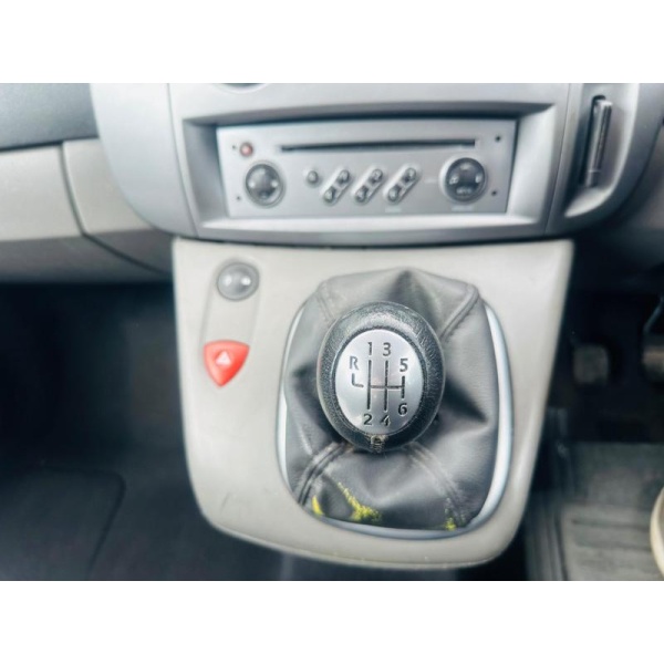Renault Scenic - 1.6 VVT Dynamique 5dr