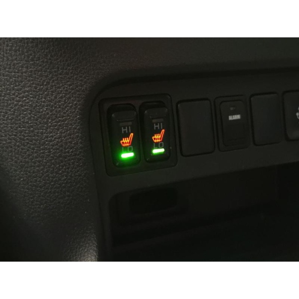 Mitsubishi L200 - 2.4 DI-D DC Warrior Pickup Double Cab 4WD (178 ps) - HEATED LEATHER