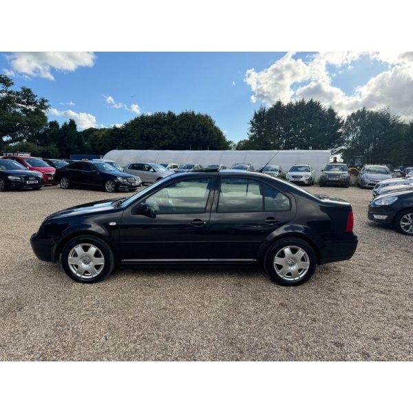 Volkswagen Bora - 2.3 V5 4dr