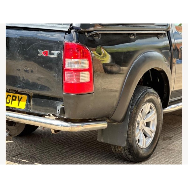 Ford Ranger - 2.5 TDCi Thunder 4x4 4dr