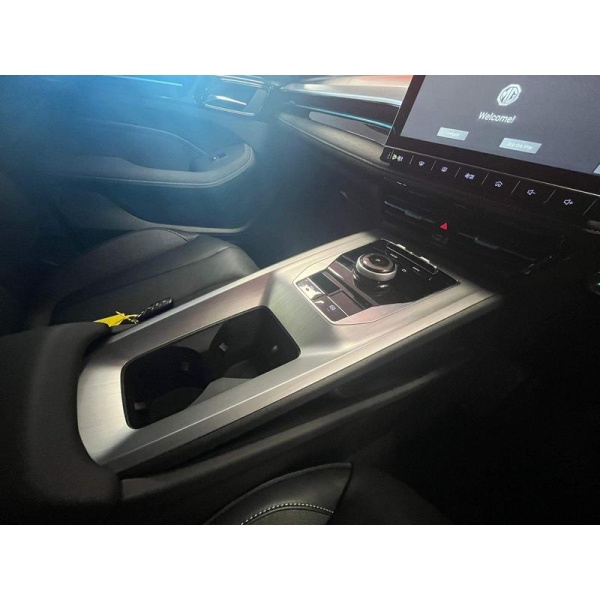 MG MG5 - 61.1kWh Trophy Estate 5dr Electric Auto (156 ps)