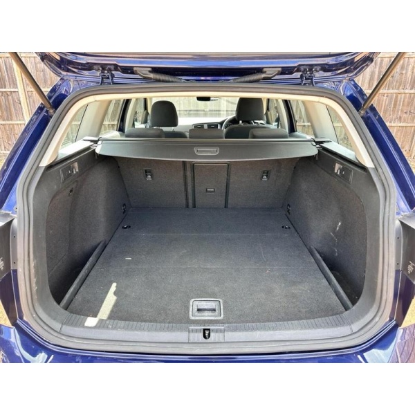 Volkswagen Golf - 1.4 SE NAVIGATION TSI BLUEMOTION TECHNOLOGY DSG 5d 124 BHP Nationwide Home Delivery Available