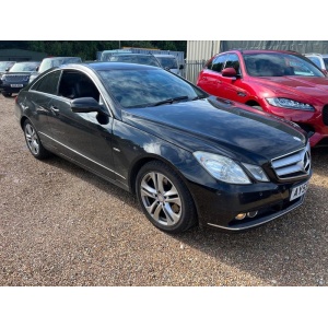 Mercedes-Benz E Class - 3.0 E350 CDI V6 BlueEfficiency SE G-Tronic Euro 5 2dr