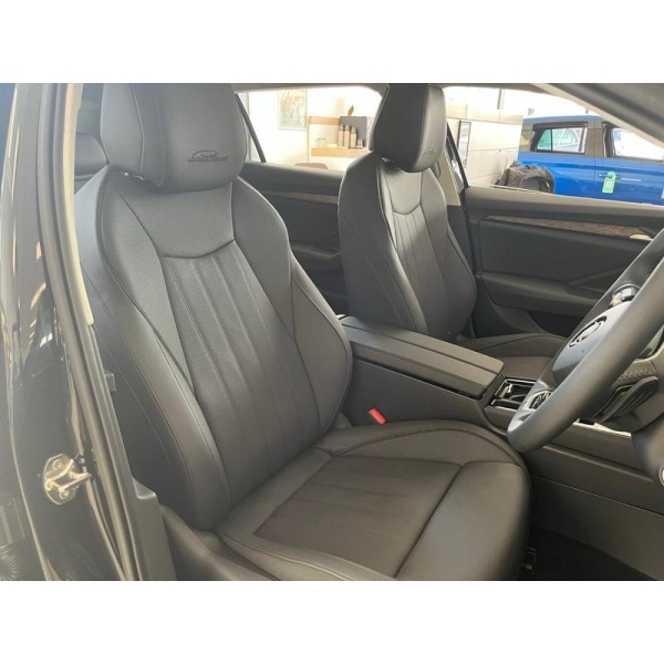 SKODA Superb - 2.0 TDI 193 Laurin + Klement 4X4 5dr DSG