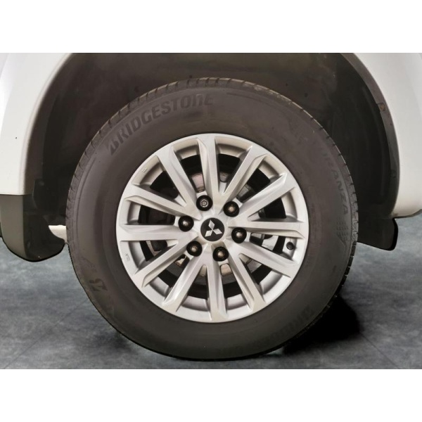 Mitsubishi L200 - 2.4 DI-D DC Warrior Pickup Double Cab 4WD (178 ps) - HEATED LEATHER