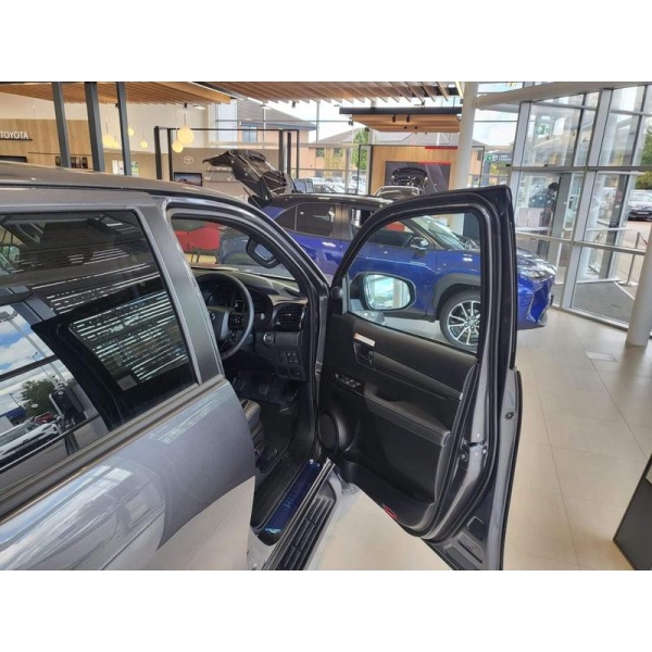 Toyota Hilux - 2.4 D-4D Icon Double Cab Pickup 4WD Euro 6 (s/s) 4dr