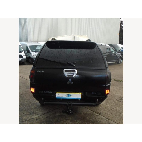 Mitsubishi L200 - 2.5 DI-D Elegance 4WD 4dr