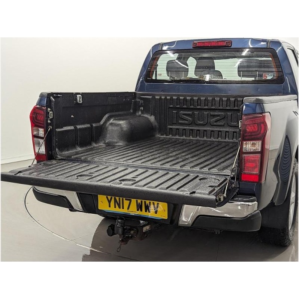 Isuzu D-max - 2.5 TD Yukon Pickup 4dr Diesel Manual 4x4 (192 g/km, 161 bhp)