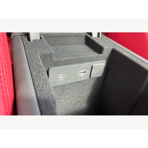 Jaguar XE - 2.0 P250i R-Dynamic HSE Black Auto Euro 6 (s/s) 4dr