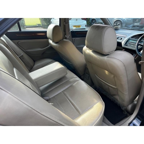 Honda Accord - 2.3i Type V 4dr