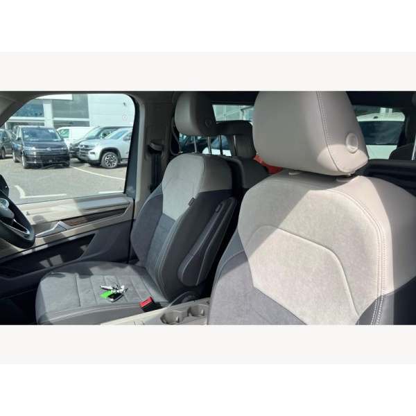Volkswagen Multivan - 1.4 TSI 13kWh Style DSG L2 Euro 6 (s/s) 5dr