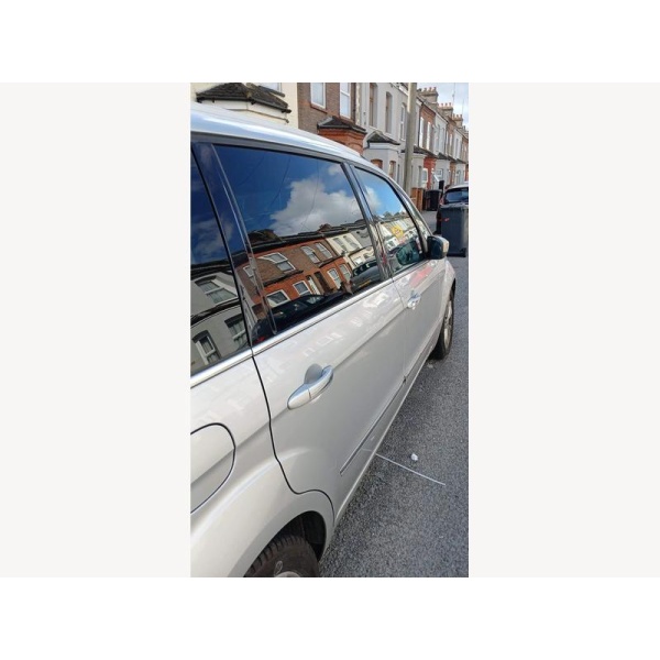 Ford Galaxy - 2.0T EcoBoost Titanium MPV 5dr Petrol Powershift Euro 5 (203 ps)