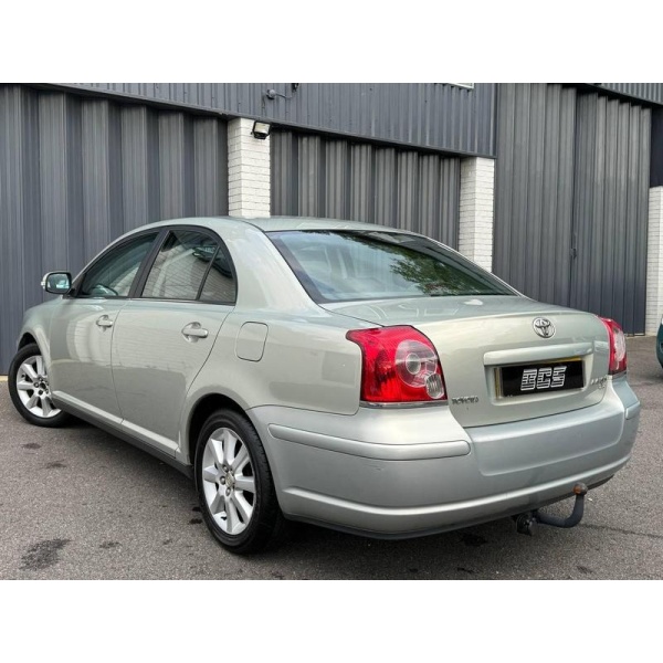 Toyota Avensis - 1.8 VVT-i T3-S Saloon 4dr Petrol Manual (171 g/km, 127 bhp)