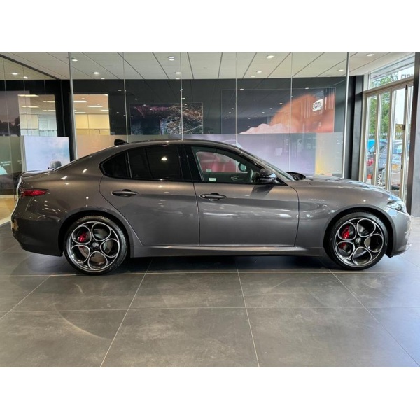 Alfa Romeo Giulia - 2.0T Veloce Auto Euro 6 (s/s) 4dr
