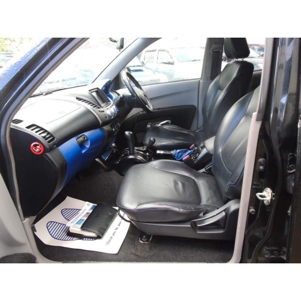 Mitsubishi L200 - 2.5 DI-D Elegance 4WD 4dr