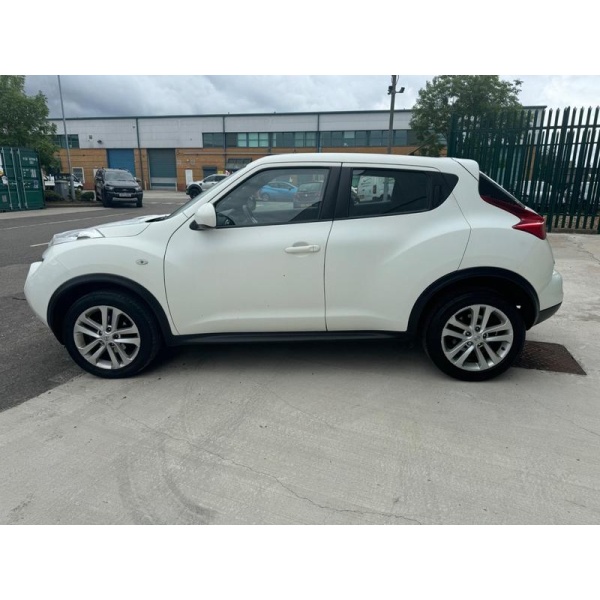 Nissan Juke - 1.6 Acenta CVT Euro 5 5dr