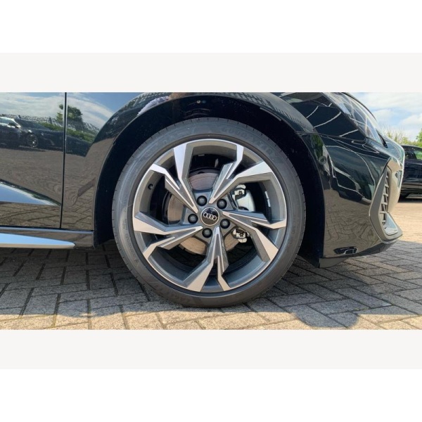 Audi A3 Saloon - AUDI A3 Saloon S line 30 TFSI 116 PS S tronic 1.5 4dr