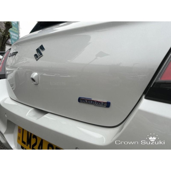 Suzuki Swift - 1.2 MHEV Motion CVT Euro 6 (s/s) 5dr