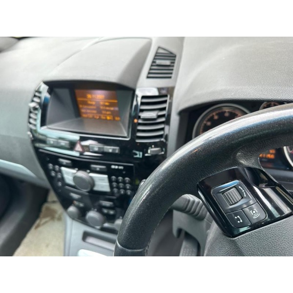 Vauxhall Zafira - 1.8 16V Elite MPV 5dr Petrol Easytronic Euro 4 (140 ps)